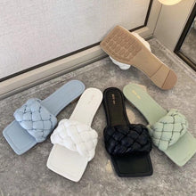 Load image into Gallery viewer, AMY SLIPPERS